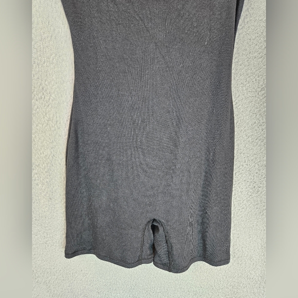 Skims Romper Womens Sz Black Med Ribbed Tank Shorts Bodysuit Minimalist Capsule - Picture 3 of 11